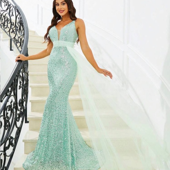 Luxe mesh glittery spaghetti straps party formal dress - Picture 8 of 9